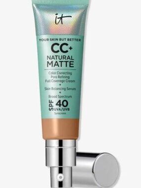 It Cosmetics CC+ Cream Oil-Free (Natural) Matte Foundation with SPF 40 – Tan